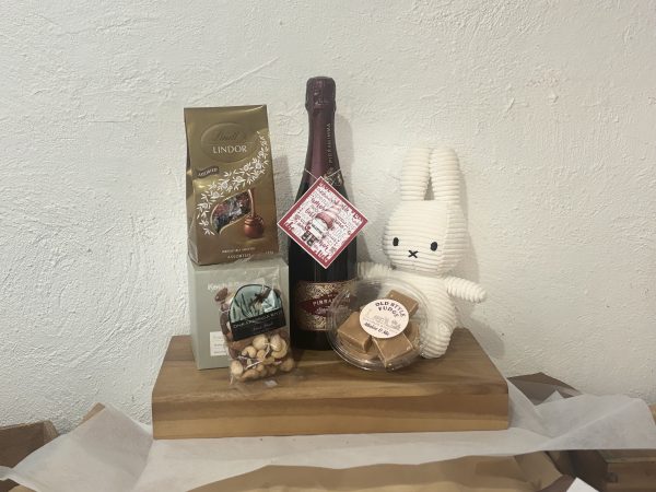 Luxury Mother's Day Hamper - Image 2