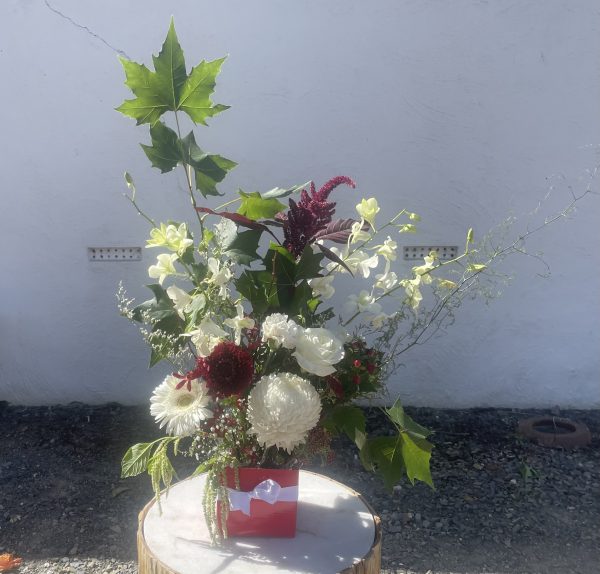 Boxed floral Arrangement - Image 7